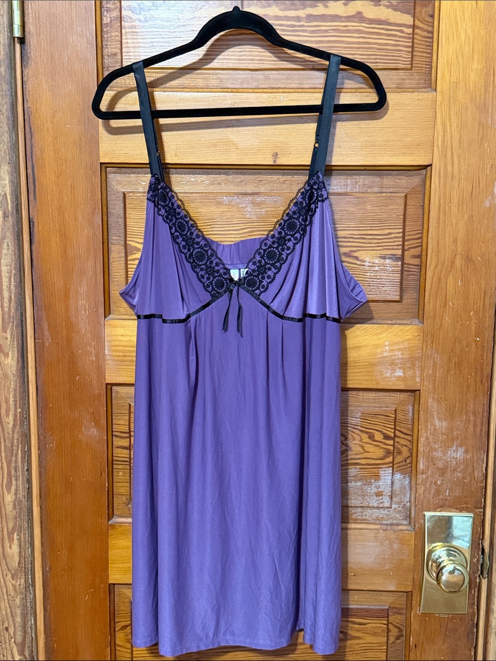 Ambrielle Nightgown Size 3x Adjustable Straps Purple With Black Lace